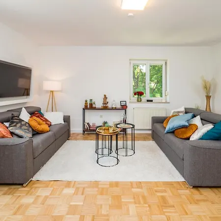 Og2 Rechts 3-zimmer Mit Balkon 15min Bis Salzburg Apartmán
