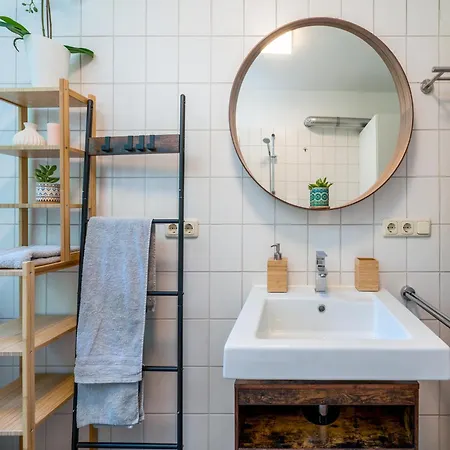 Og2 Rechts 3-zimmer Mit Balkon 15min Bis Salzburg Apartmán Freilassing